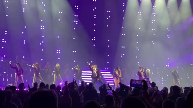 Post 3 by Vit IN on Instagram (video)