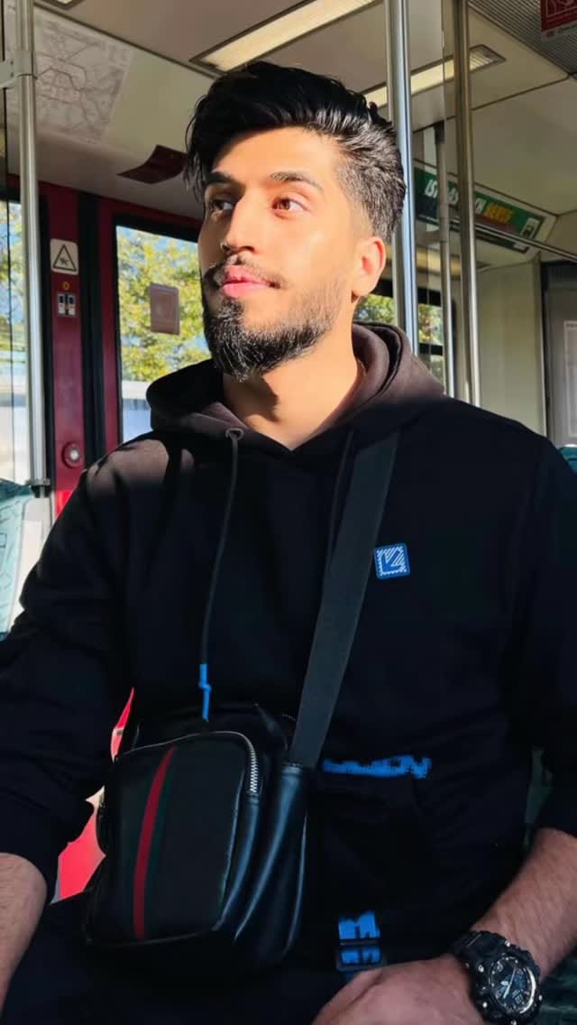Post 5 by Habib Moradi " Afghan 🇦🇫 " on Instagram (video)