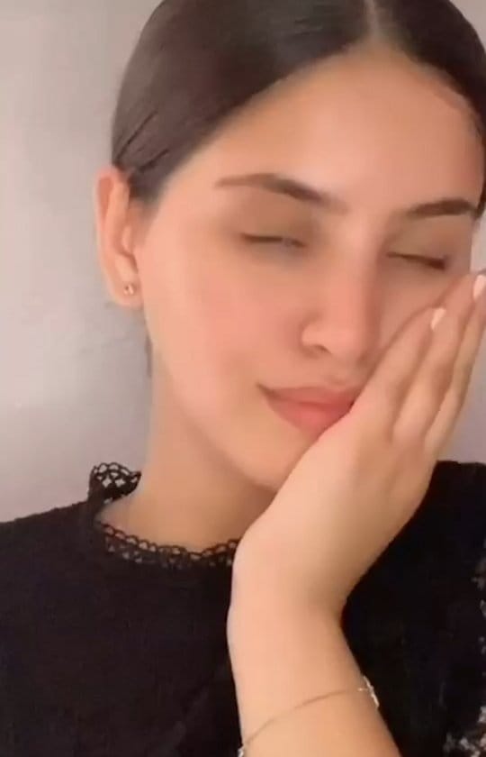 Post 10 by YouAreCosmetics on Instagram (video)
