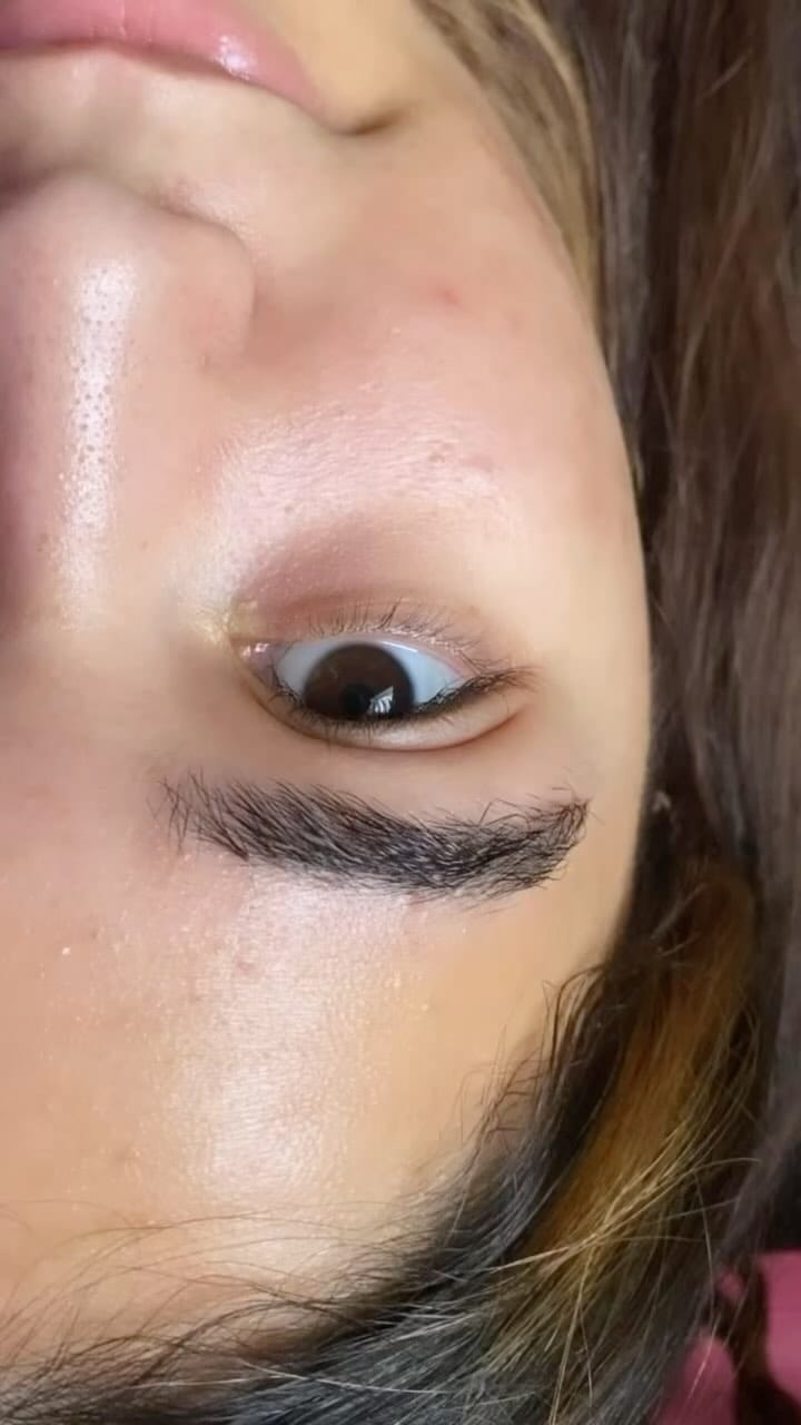 Post 6 by آکادمی تخصصی اکستنشن مژه و فیبروز on Instagram (video)