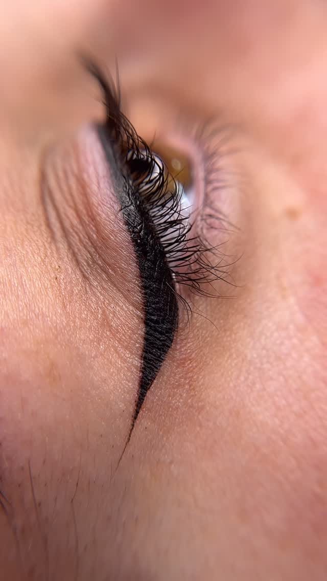 Post 8 by Belén Ébanne Academia  Clínica Medicina estética on Instagram (video)