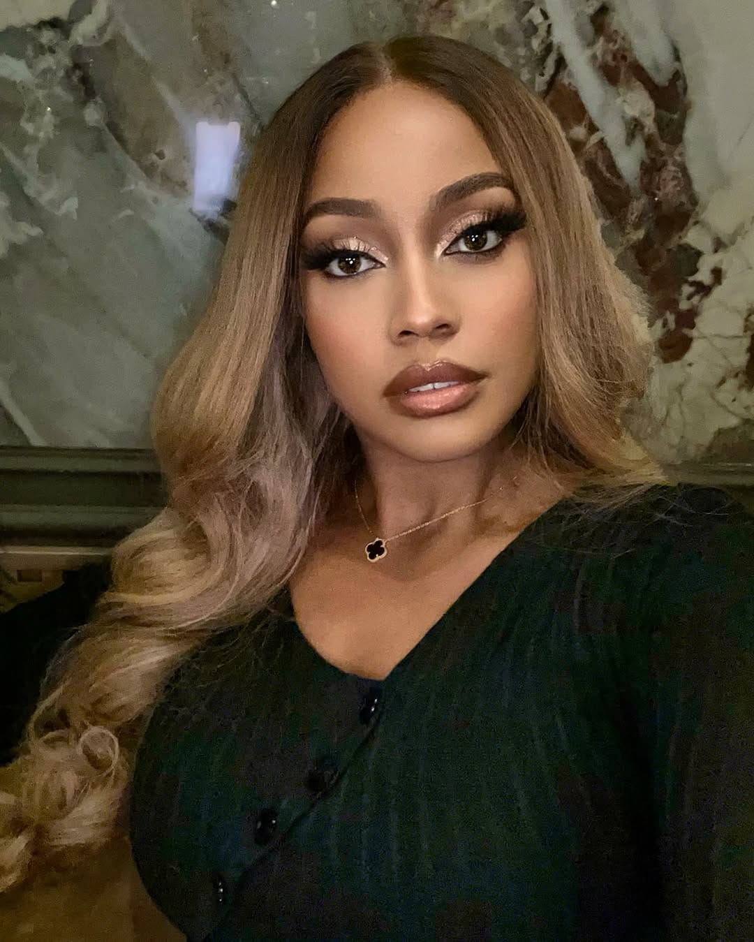 Post 6 by Dubai MakeupArtist on Instagram (image)