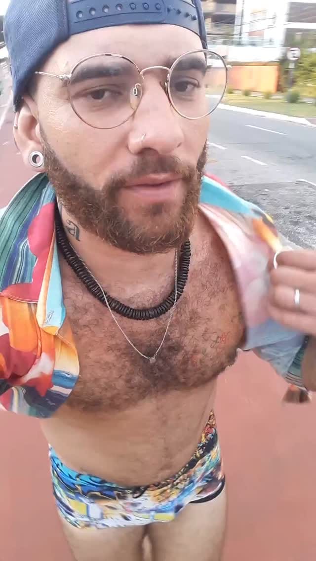 Post 4 by Rodrigues Rapha on Instagram (video)