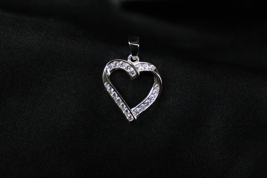 Post 8 by Joyeria MAY on Instagram (image)