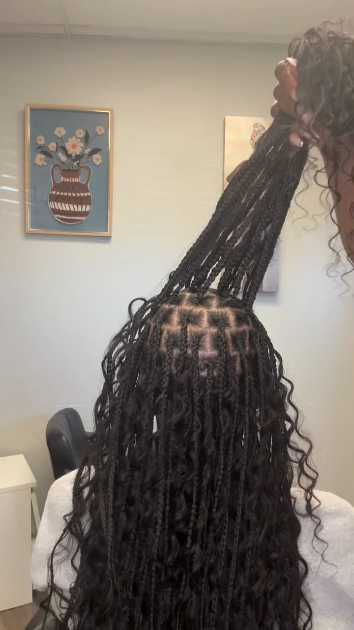 Post 3 by Lillyhouseofbeauty on Instagram (video)