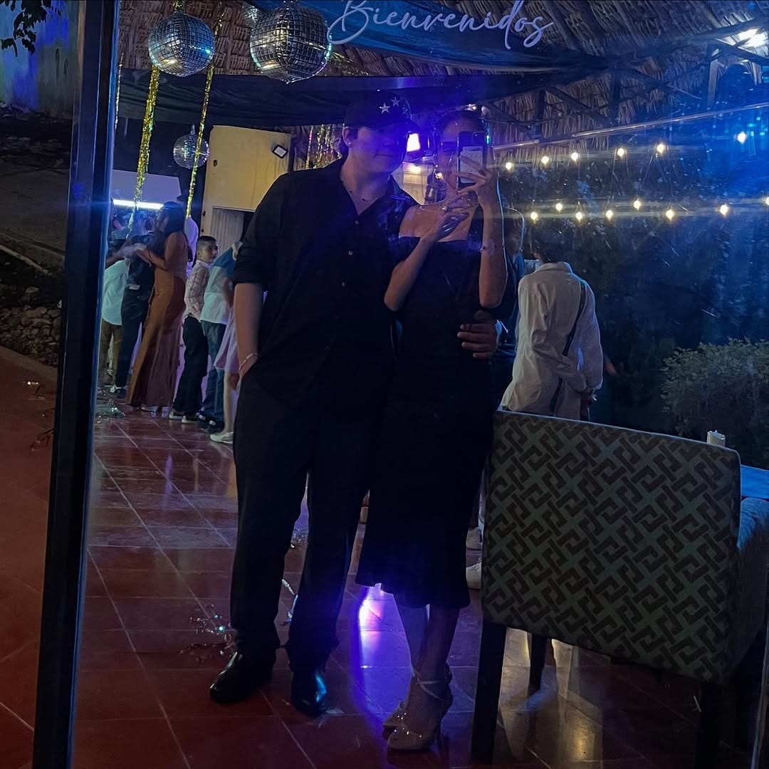 Post 4 by Karina on Instagram (carousel)