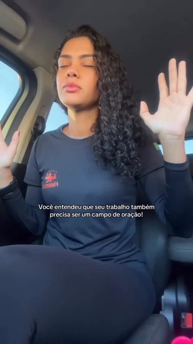 Post 4 by Tatiane | Personal on Instagram (video)