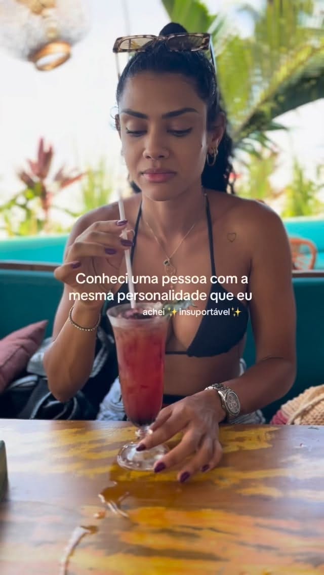 Post 7 by Tatiane | Personal on Instagram (video)