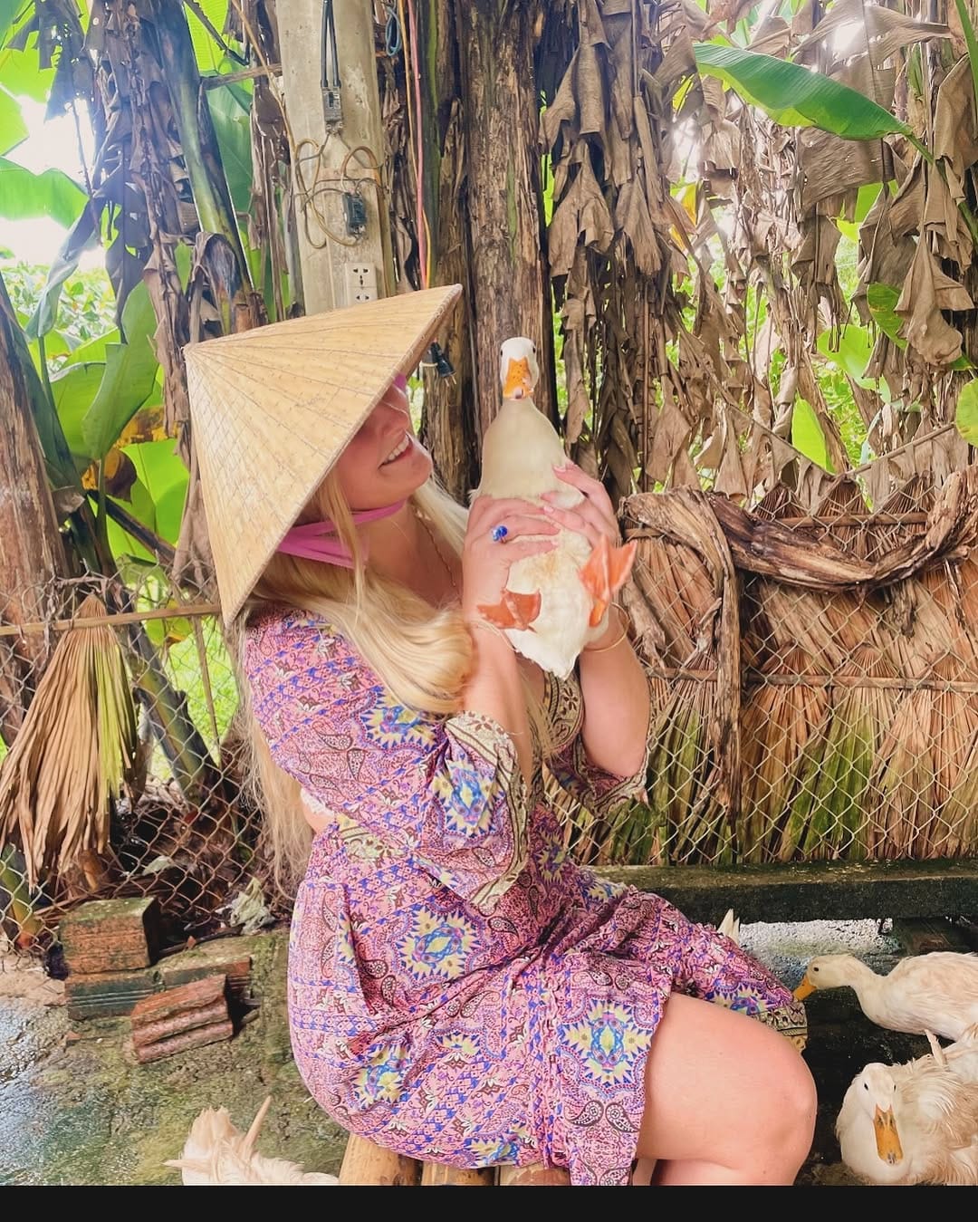 Post 4 by Louise Laulhé on Instagram (carousel)