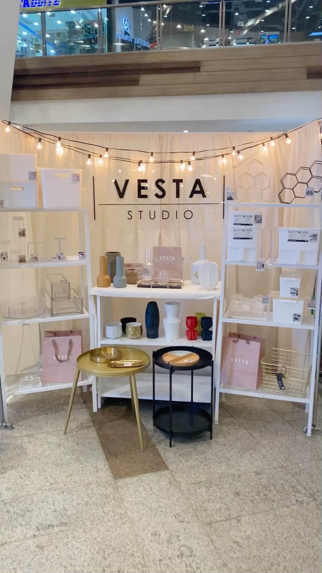 Post 4 by Vesta Studio PH on Instagram (video)