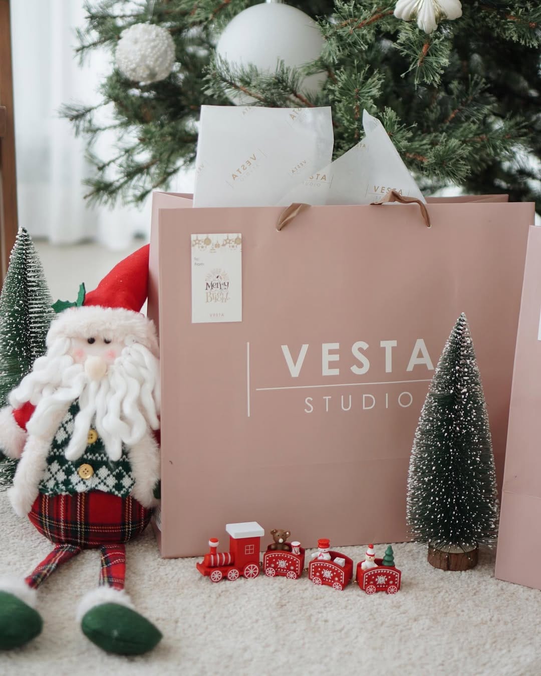Post 2 by Vesta Studio PH on Instagram (carousel)