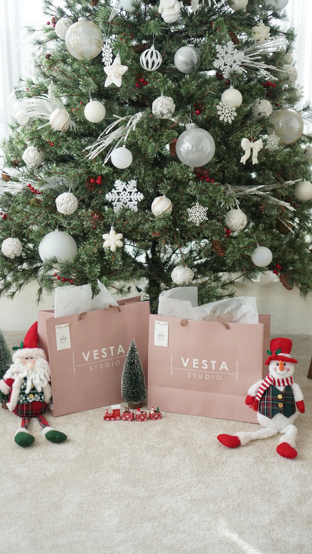 Post 3 by Vesta Studio PH on Instagram (video)