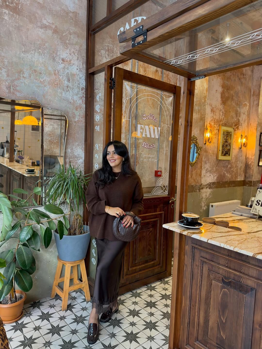 Post 9 by Ghita Khafid on Instagram (carousel)