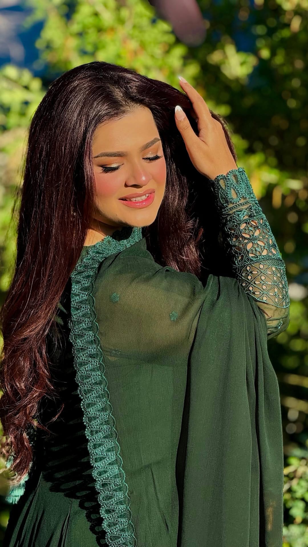 Post 6 by Mona Zaheer on Instagram (video)