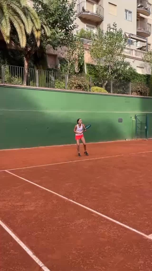 Post 5 by Olivia Graupera on Instagram (video)