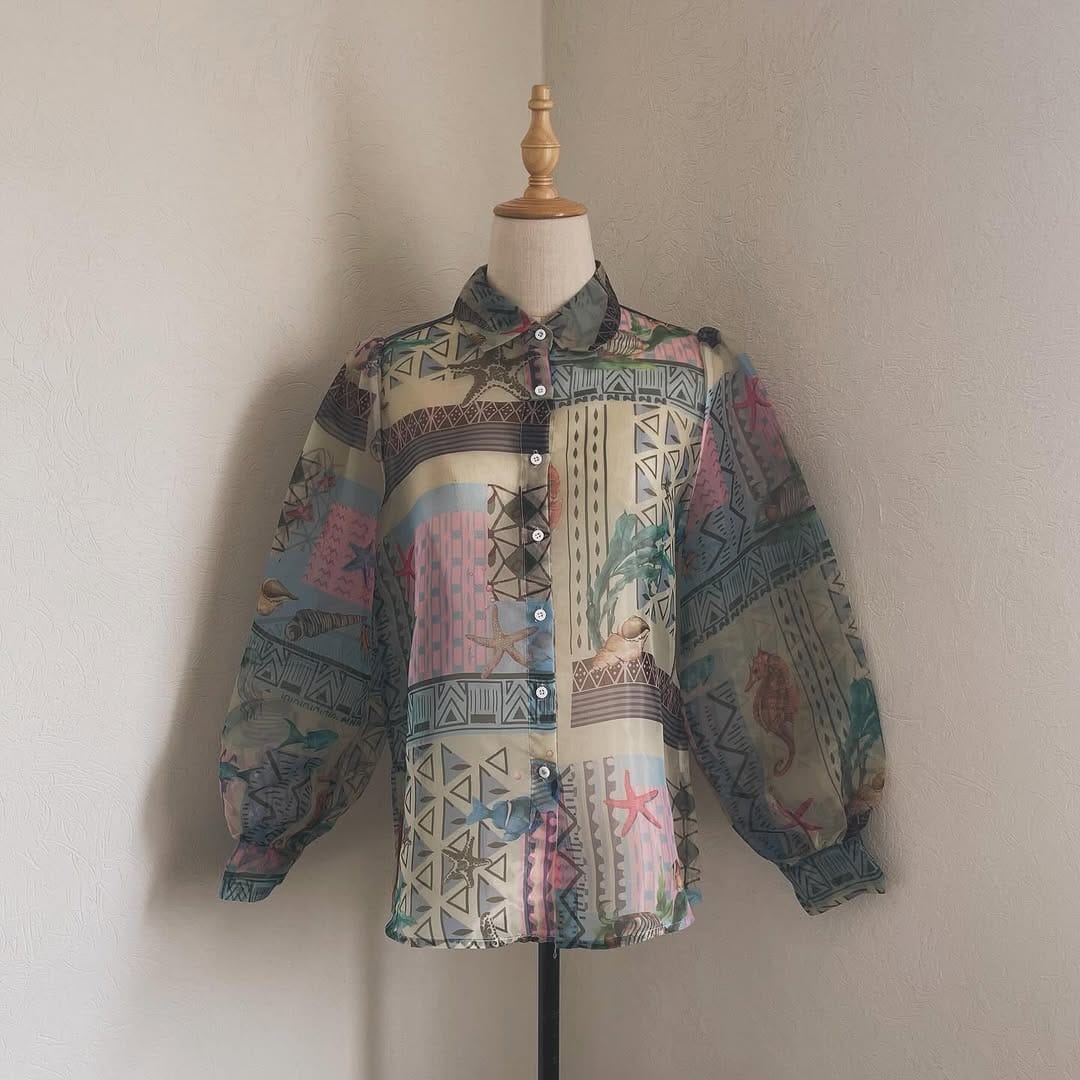 Post 1 by Dèjá Vu_Vintage Clothes on Instagram (carousel)