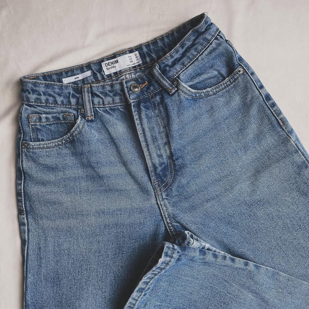 Post 2 by Dèjá Vu_Vintage Clothes on Instagram (carousel)