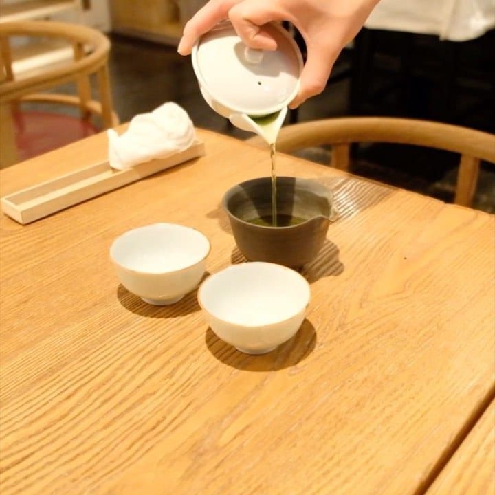 Post 3 by Will The Tea Guy on Instagram (video)