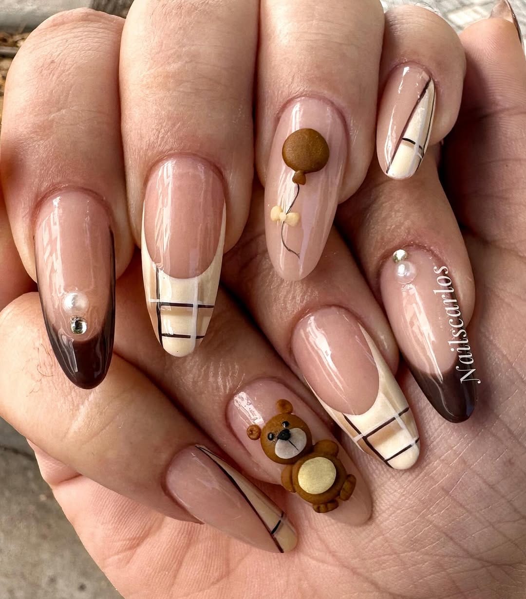 Post 1 by Carlos nails on Instagram (image)