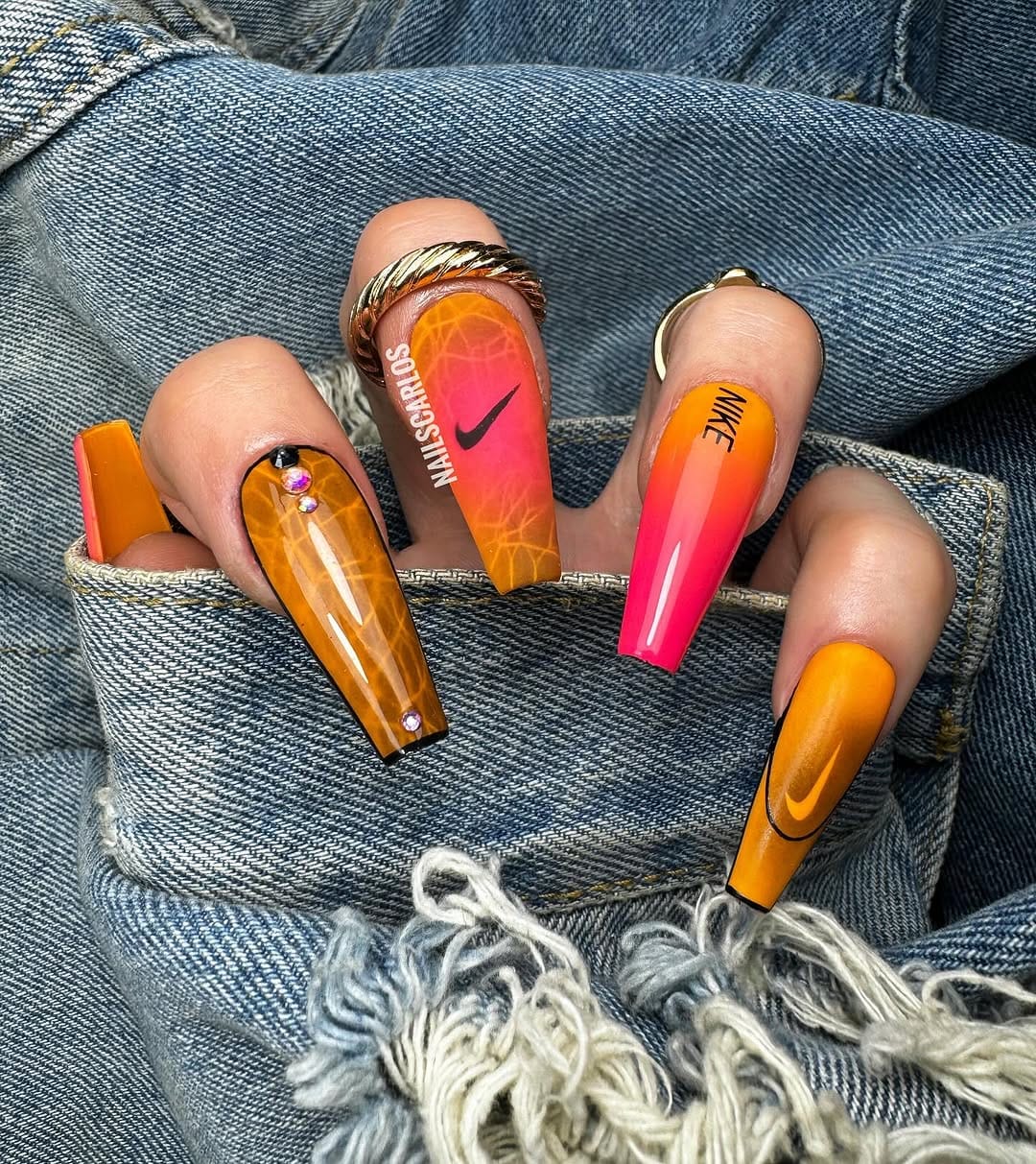 Post 8 by Carlos nails on Instagram (image)