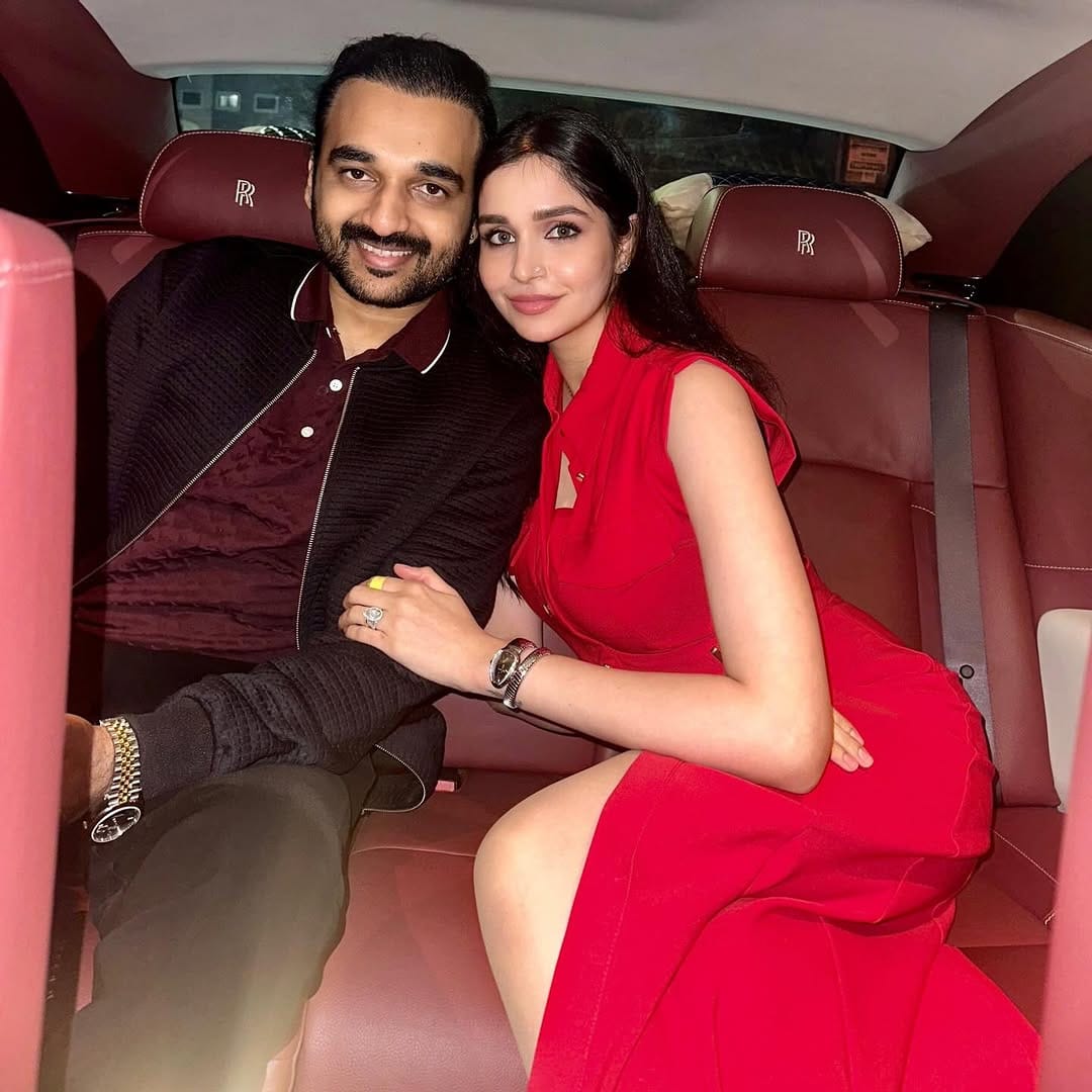 Post 4 by Avani Shantanu Dixit on Instagram (carousel)
