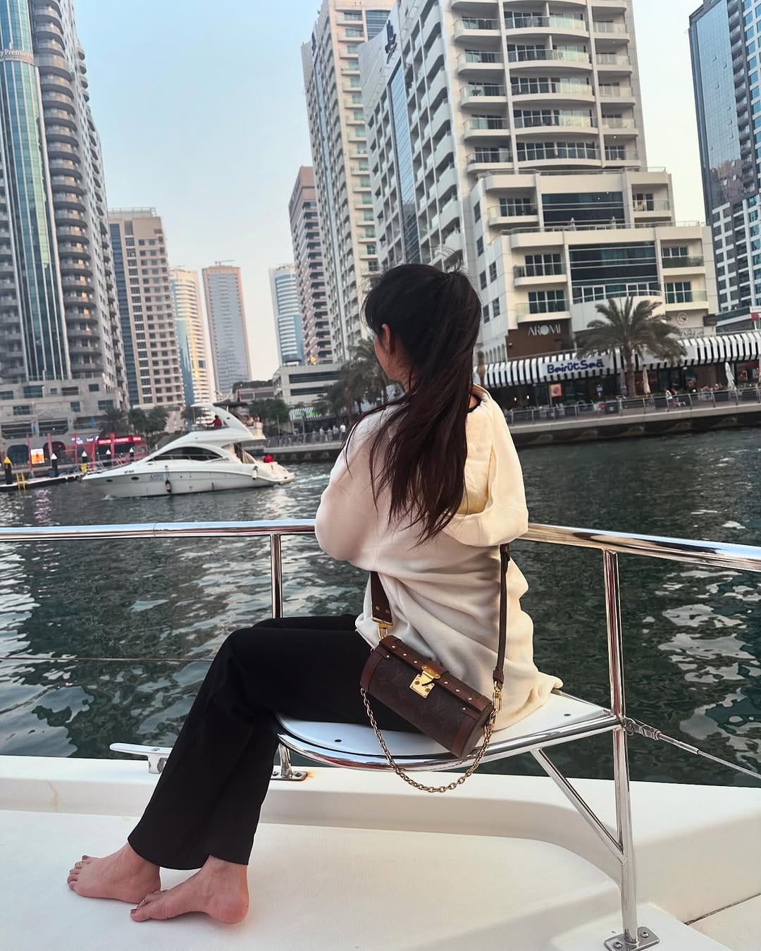Post 9 by Avani Shantanu Dixit on Instagram (carousel)