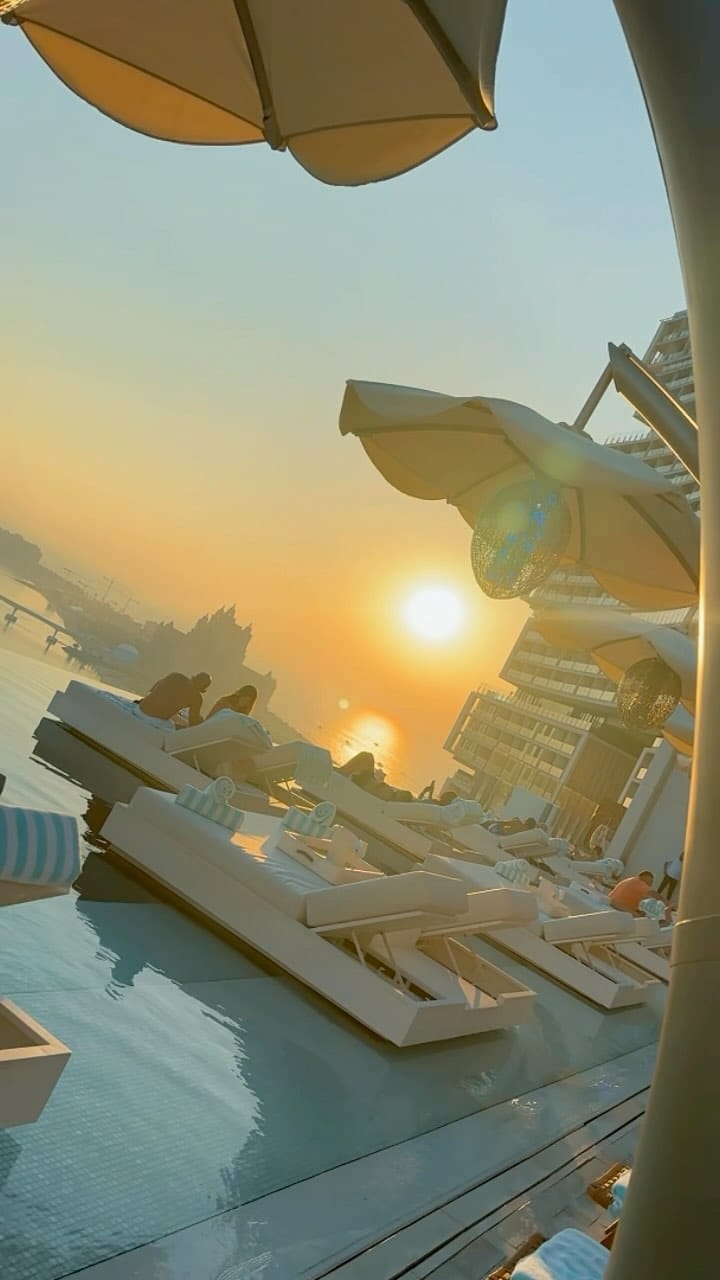 Post 10 by Daniel Welz on Instagram (video)