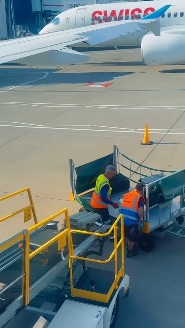Post 2 by Daniel Welz on Instagram (video)