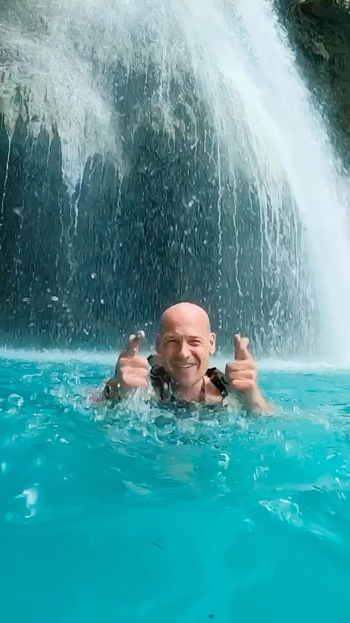 Post 8 by Daniel Welz on Instagram (video)