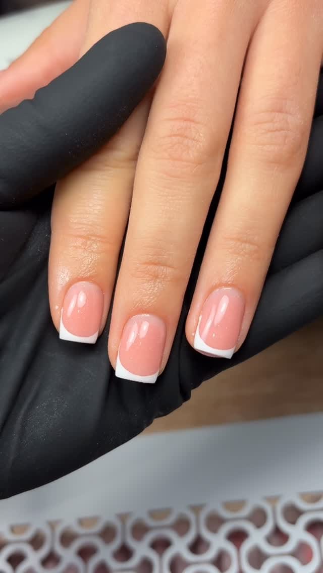 Post 2 by Camille pro Nails on Instagram (video)