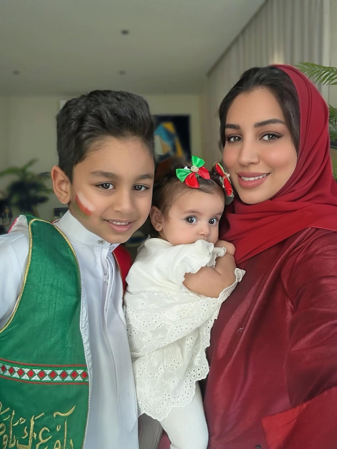 Post 6 by Amira al Mashjari on Instagram (carousel)