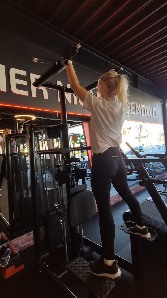 Post 4 by Mona B. | Lifestyle | Fitness | Travel on Instagram (video)