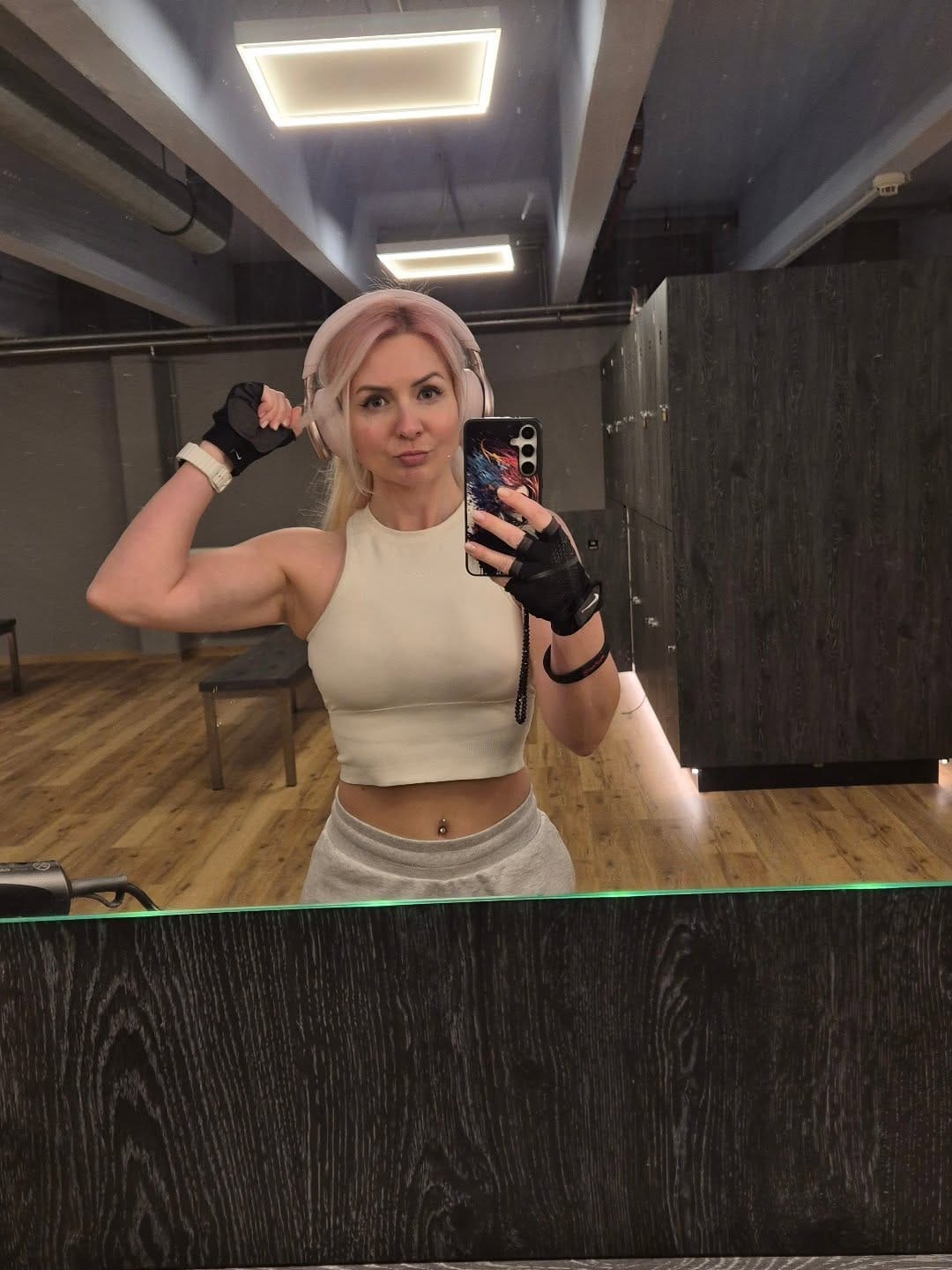 Post 8 by Mona B. | Lifestyle | Fitness | Travel on Instagram (image)