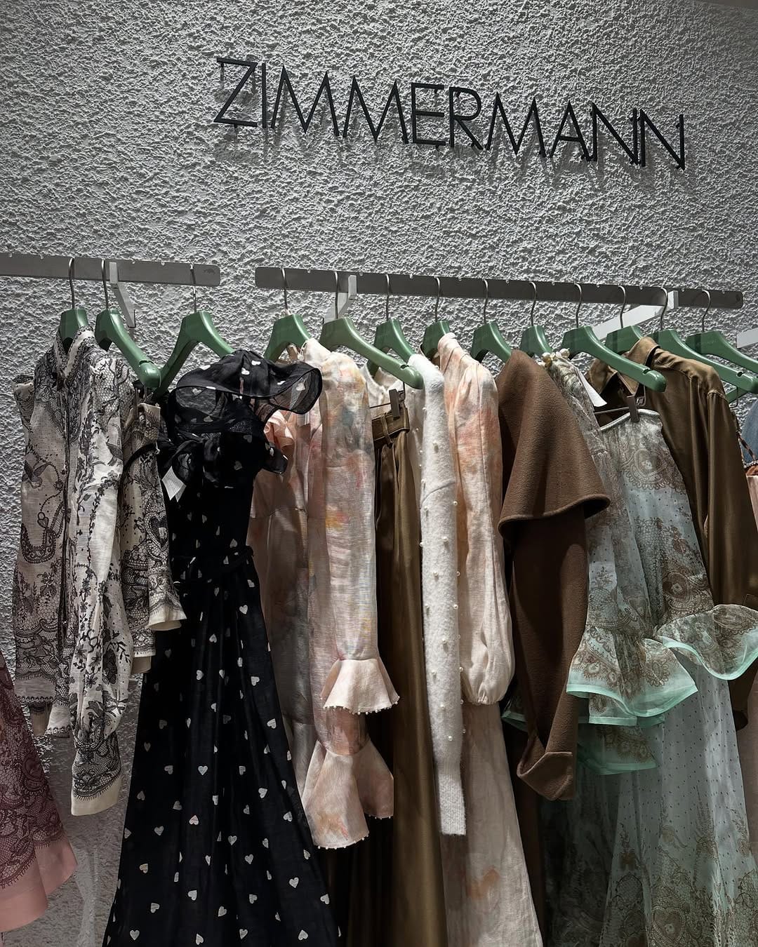 Post 4 by Personal Shopping in Style on Instagram (carousel)