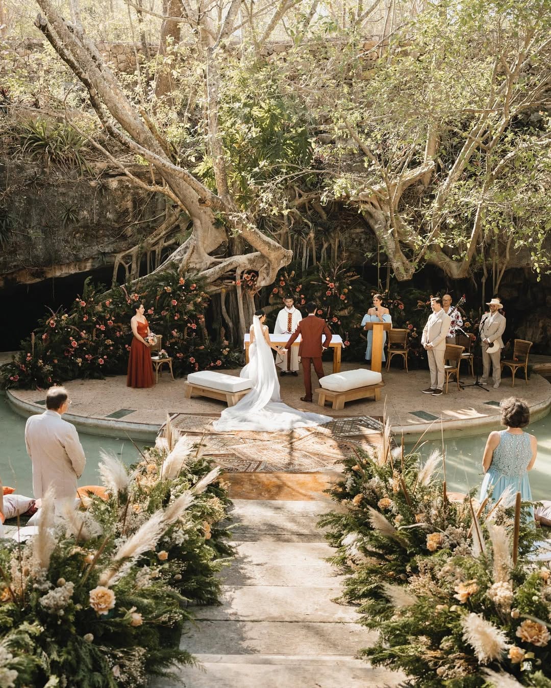 Post 10 by DESIRÉE | México, travel, tacos&champagne on Instagram (carousel)