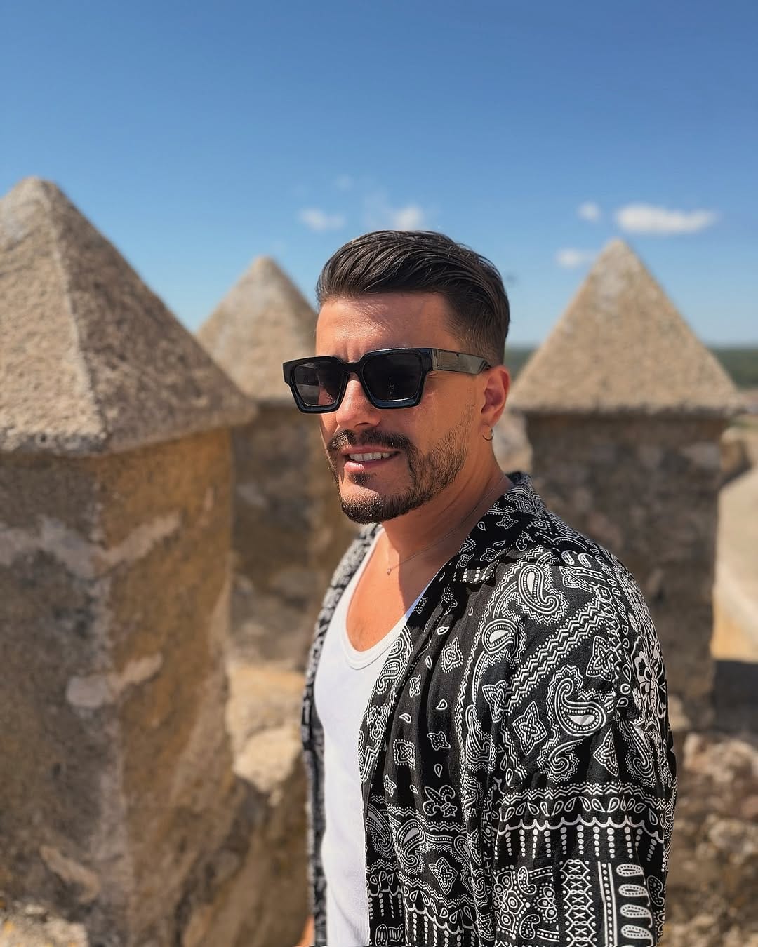 Post 3 by Altay on Instagram (image)