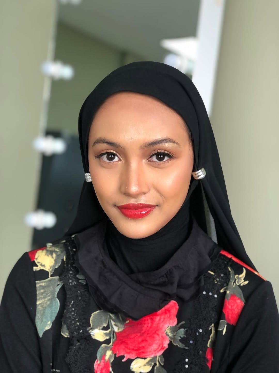 Post 5 by makeup by yumi on Instagram (carousel)