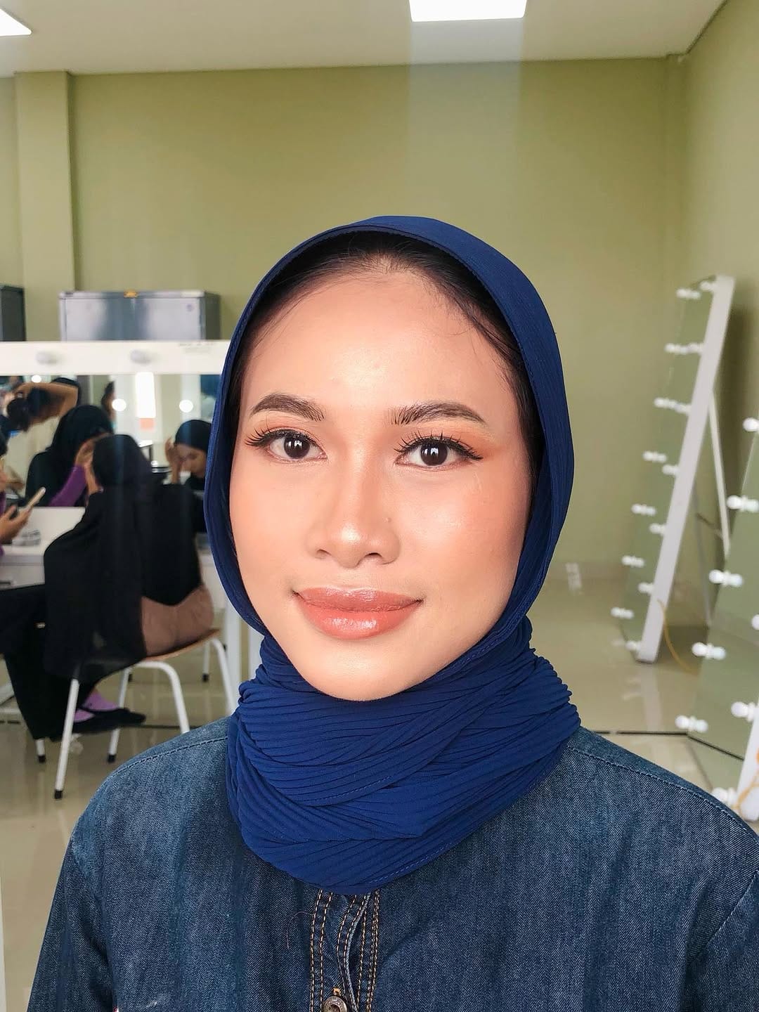 Post 7 by makeup by yumi on Instagram (carousel)