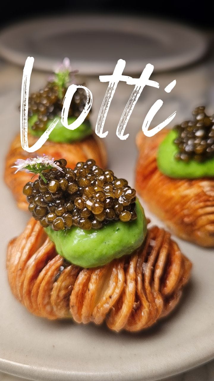 Post 3 by Food Blogger in Mexico City on Instagram (video)