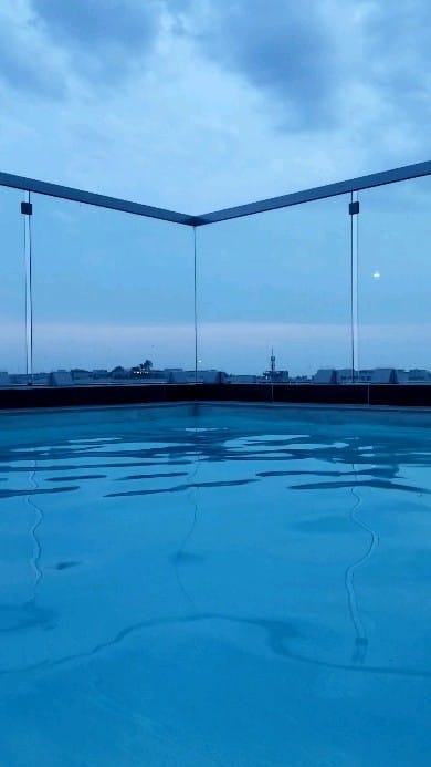 Post 9 by Karloz Kadena on Instagram (video)