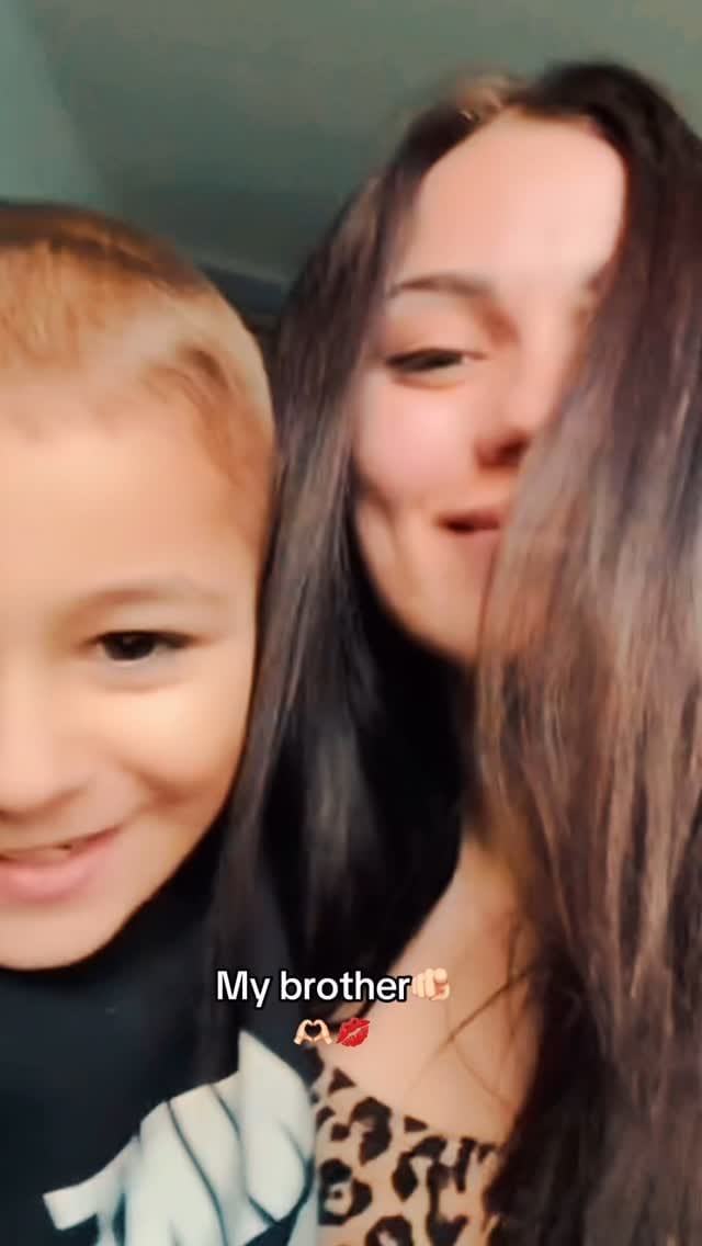 Post 7 by Tﭐղส็็♔ on Instagram (video)