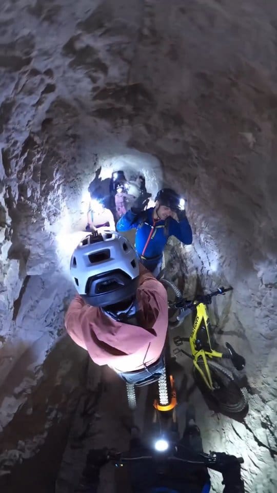 Post 4 by 📸MTB • DOWNHILL • ENDURO • XCO on Instagram (video)