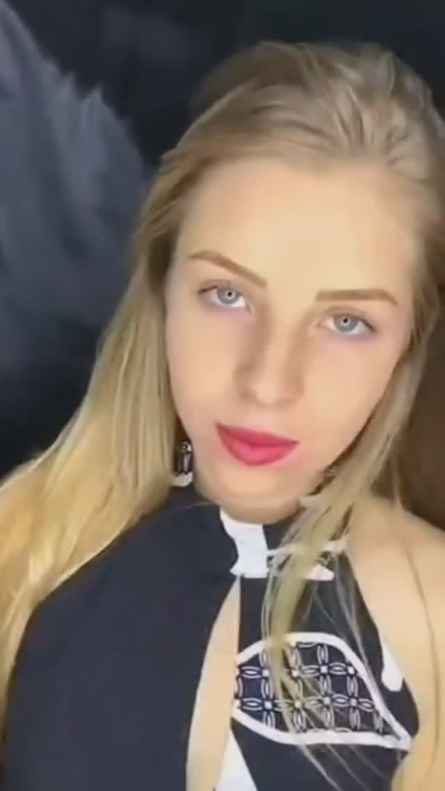 Post 10 by Simone Domingos on Instagram (video)