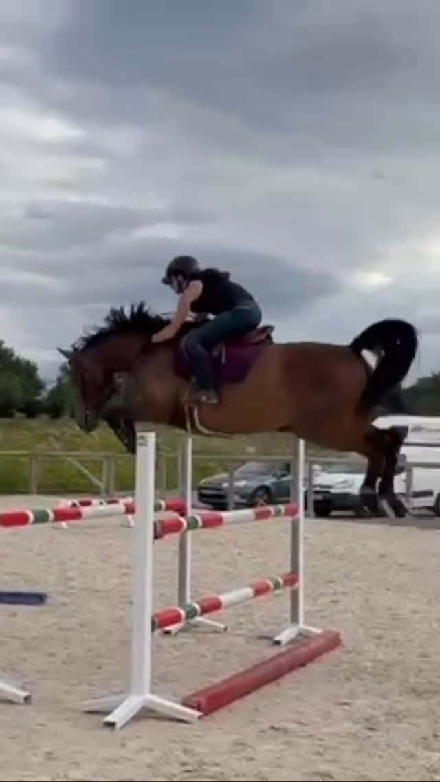 Post 3 by @clemence_ade_ on Instagram (video)