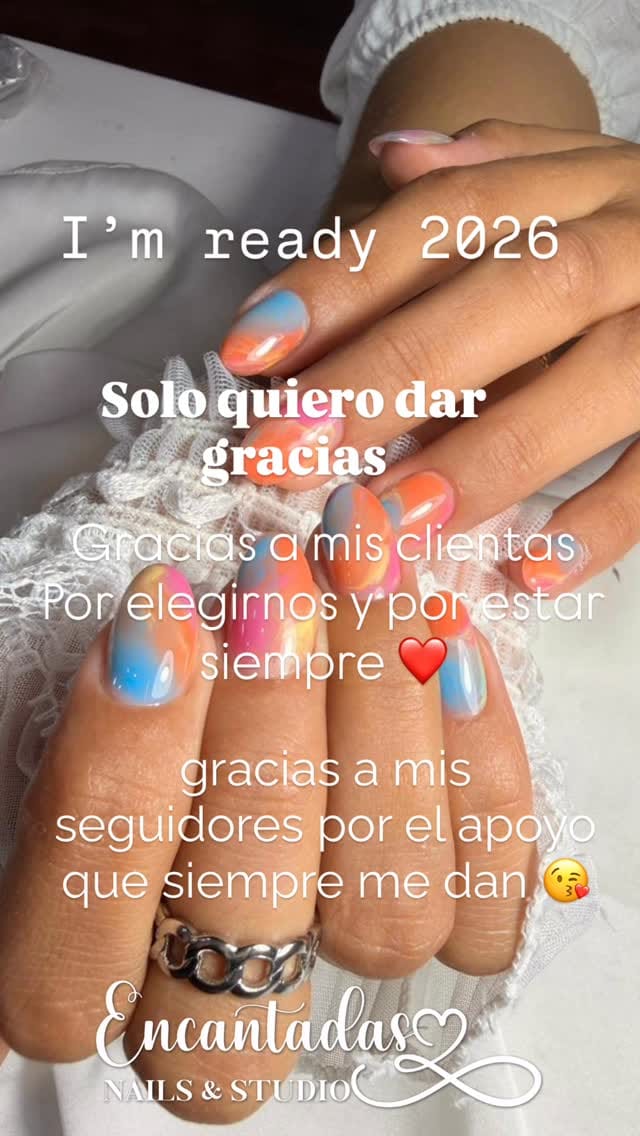 Post 3 by BUILDER GEL 🧿 PEDICURA | UÑAS ACRÍLICAS  | ARTE EN TUS MANOS 🇵🇪 on Instagram (video)