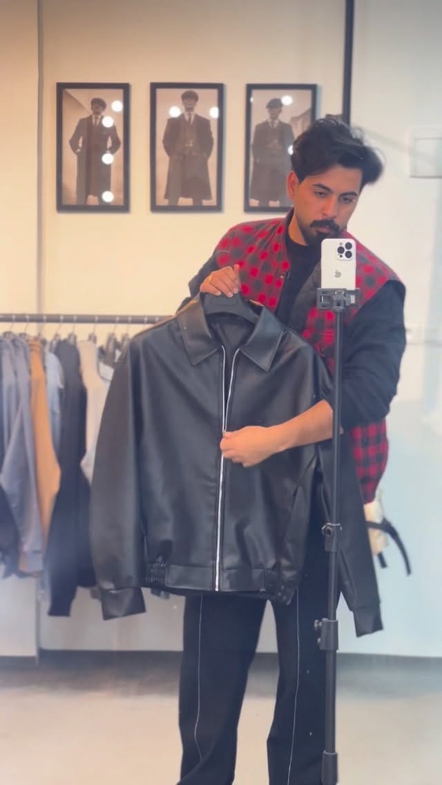 Post 8 by fa®️zad_abaspou®️ on Instagram (video)