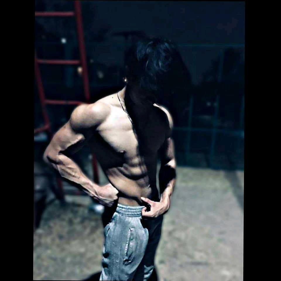 Post 4 by @deckay_ on Instagram (image)