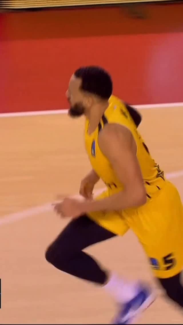 Post 4 by Amine Noua on Instagram (video)