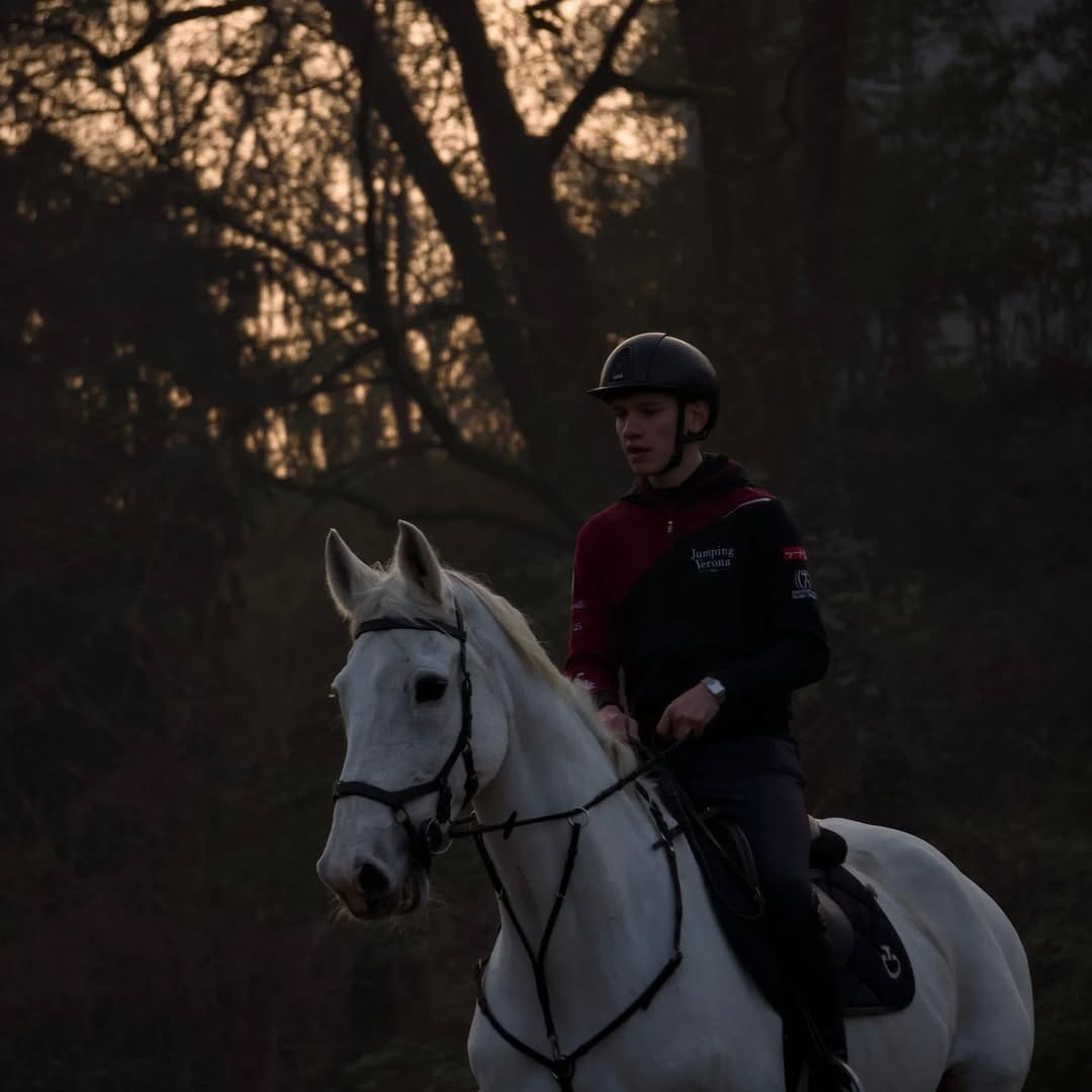 Post 8 by Leonardo Fortina | Rider & Content Creator on Instagram (carousel)