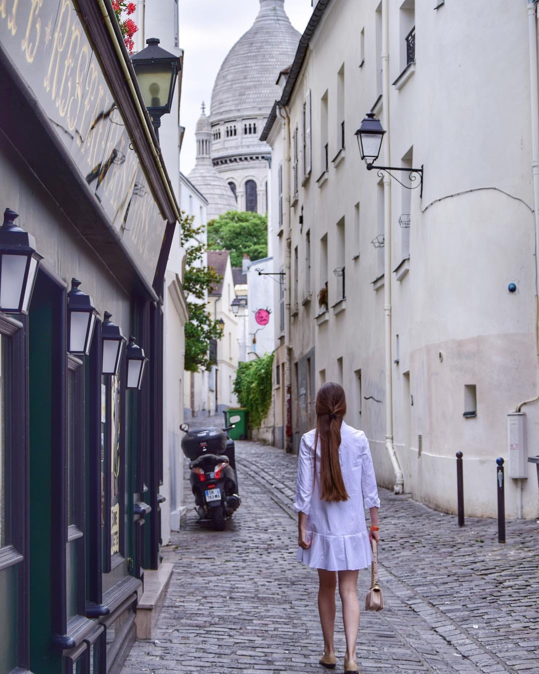 Post 6 by L I S B E T H on Instagram (image)